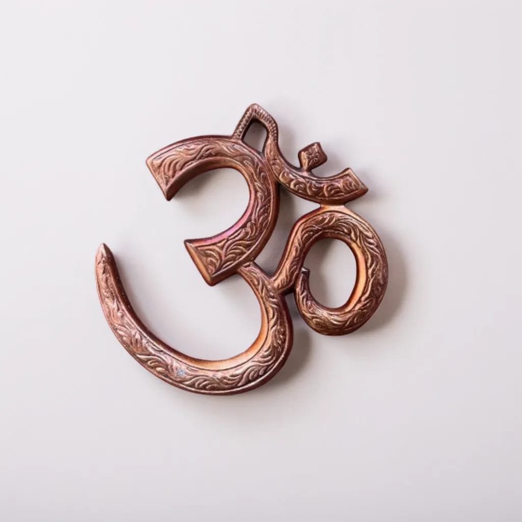 Antique Copper Om Wall Hanging | Vastu & Sacred Good Luck Symbol for Home, Temple, Office, Pooja Room, Main Door, Apartment & Meditation Corners | Brown (20 x 20 cm)